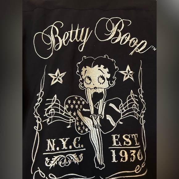 Betty Boop Dress Shirt - Picture 2 of 4